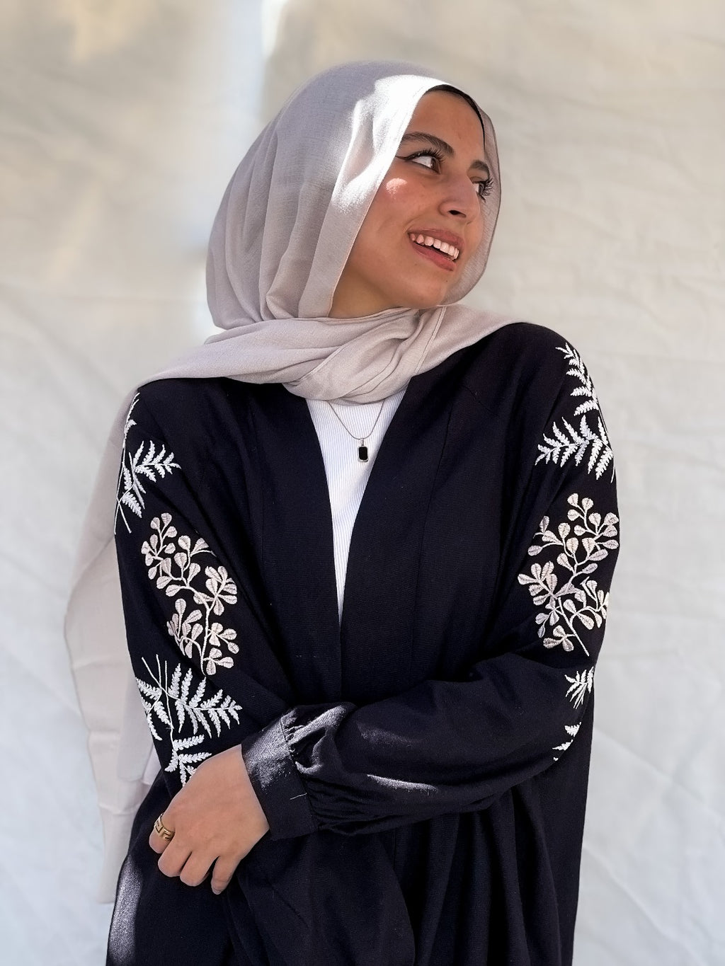 Asiyah Embroidered Set