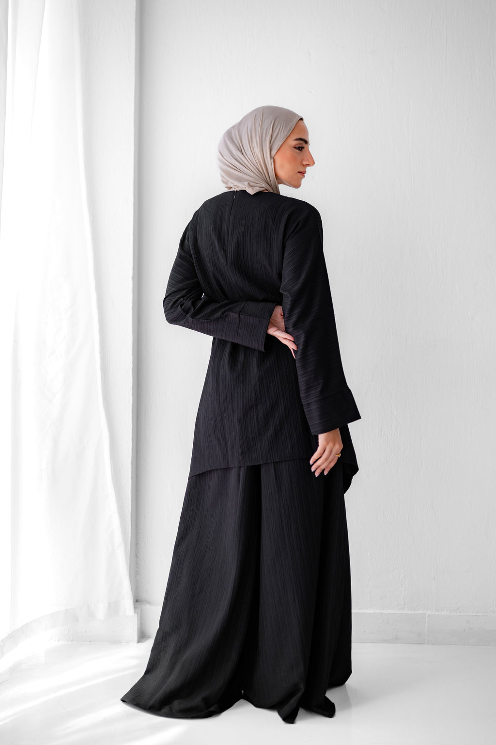 Crinkle Asymmetric Long Blouse Code 10 C