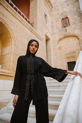 Better this way cape in black