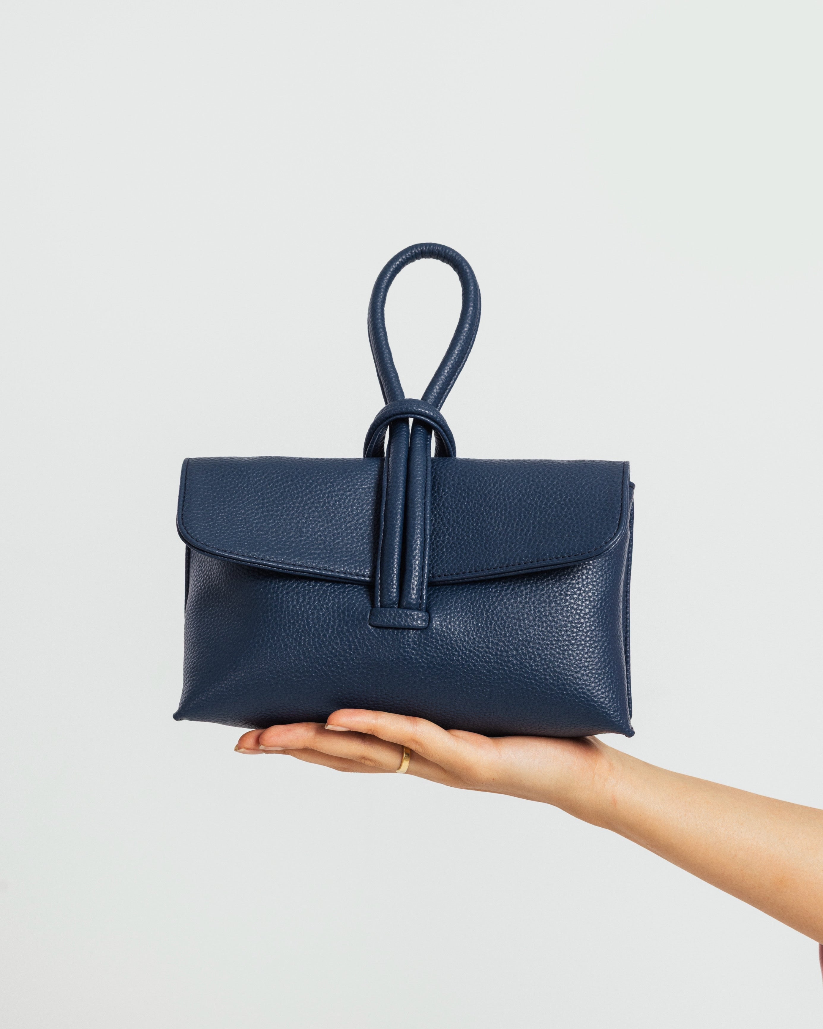 Joie Clutch