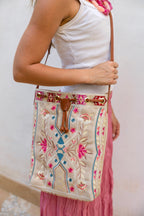 Lily Crossbag