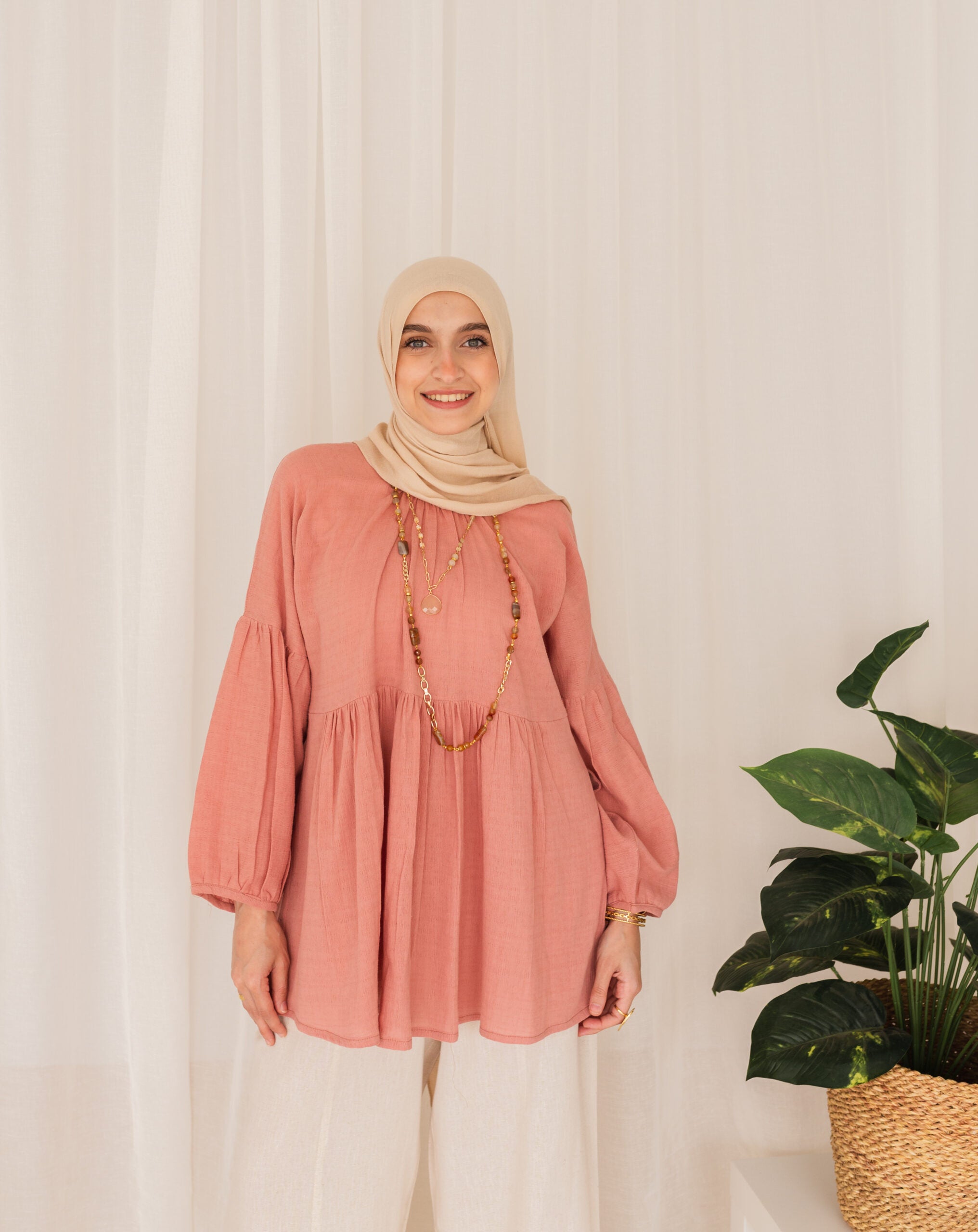 Nour-نور
