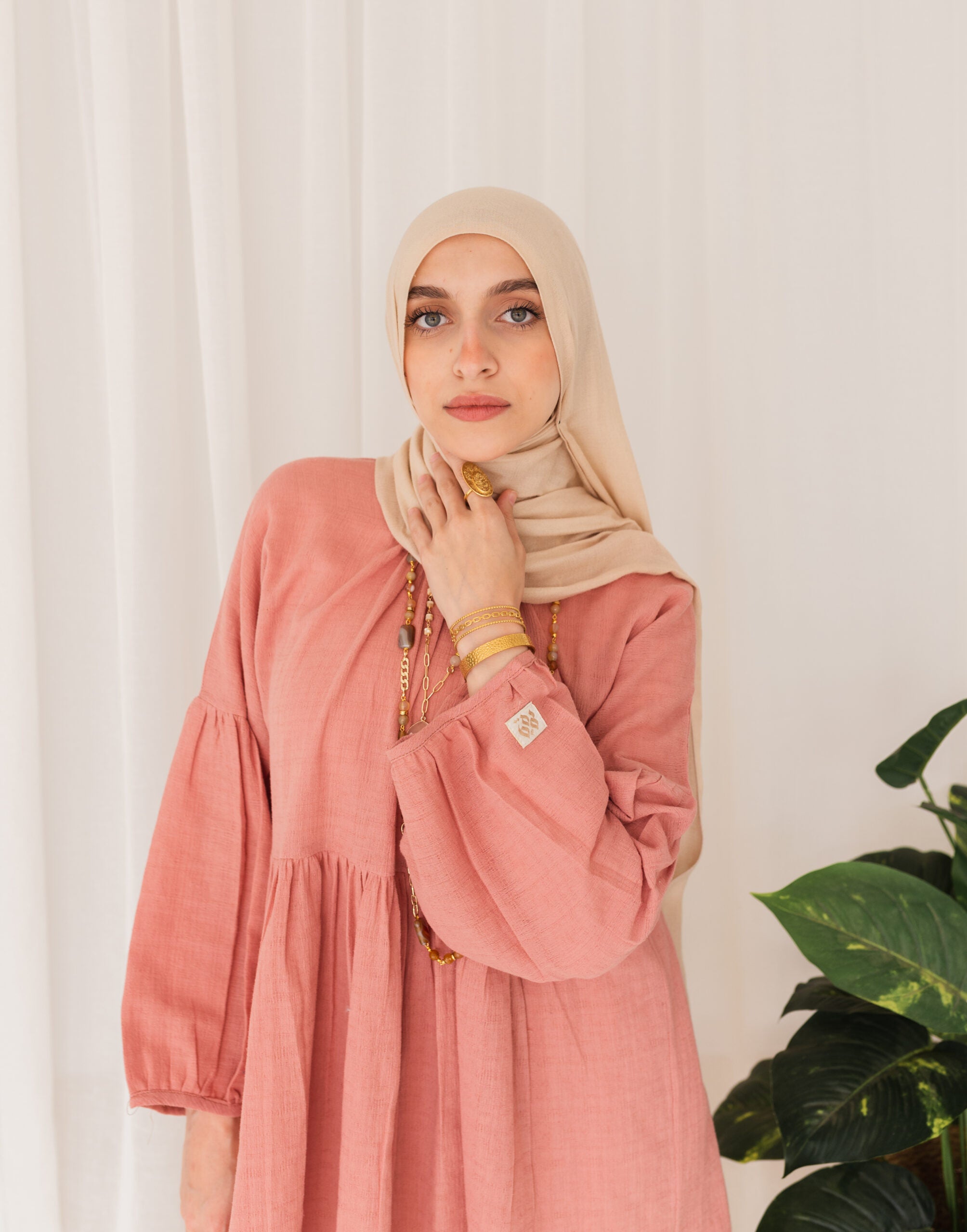 Nour-نور