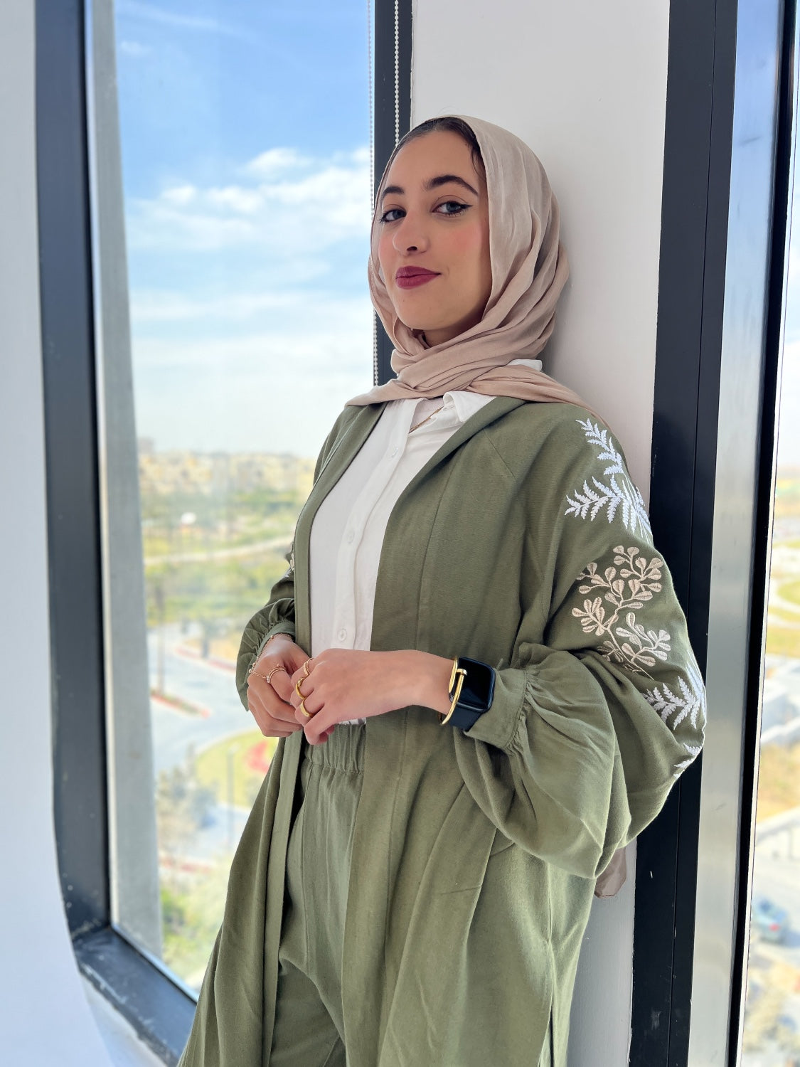 Asiyah Embroidered Set
