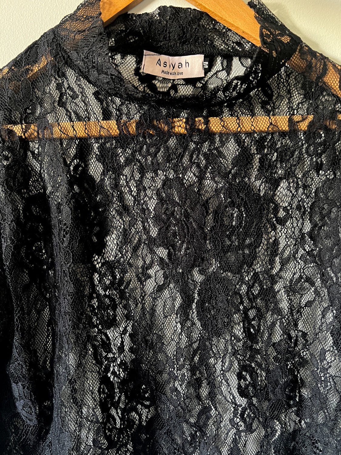 Dantel Black Top