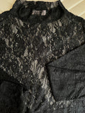 Dantel Black Top