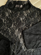Dantel Black Top