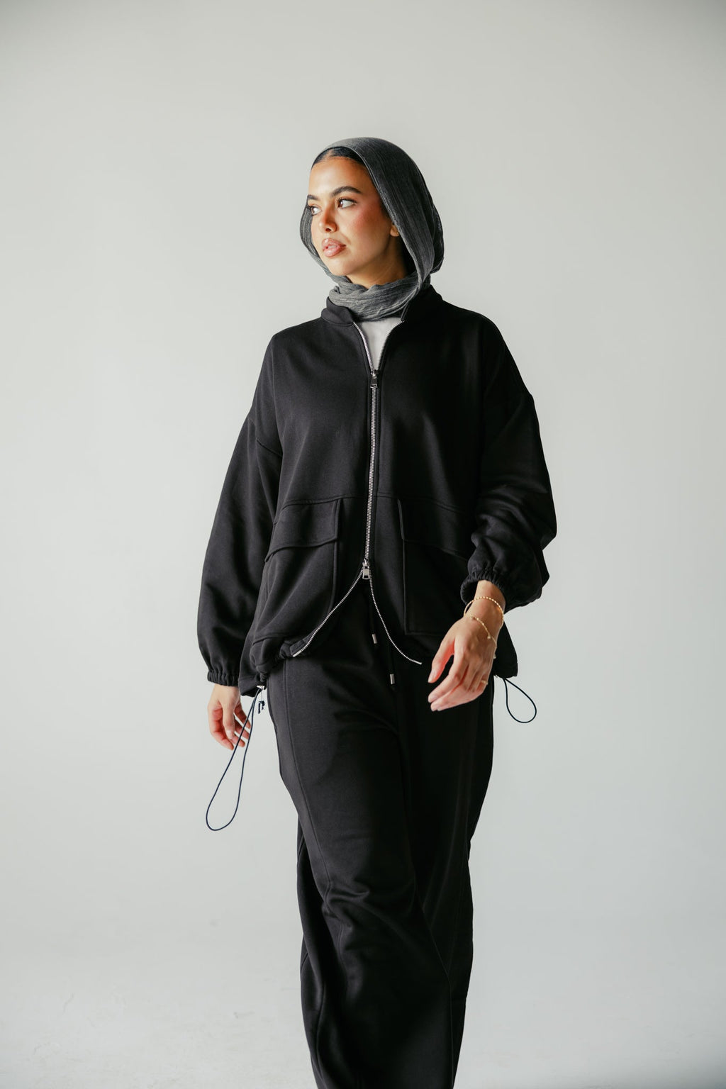 The Cloud Set in Black