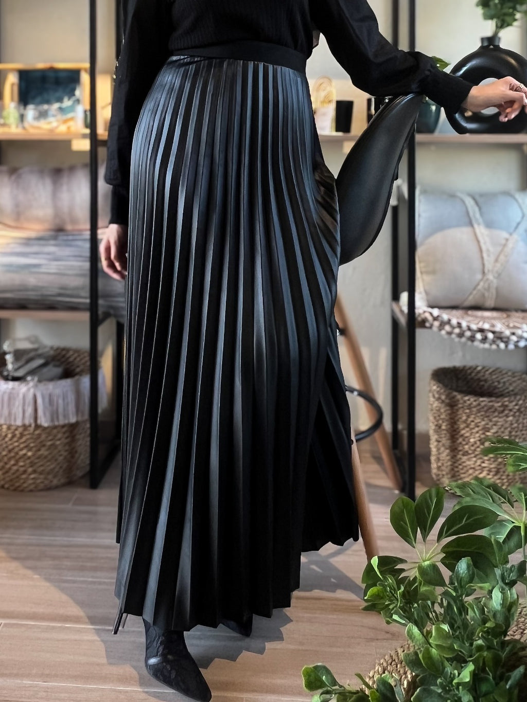 Pleated leather Skirt