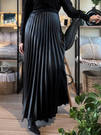Pleated leather Skirt