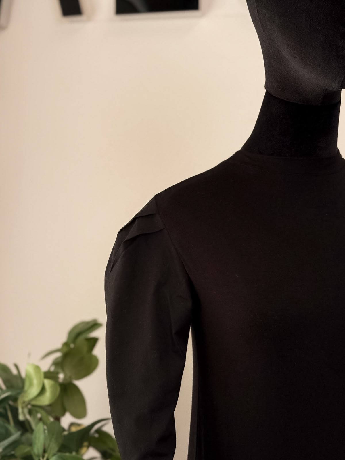 Shirt sleeves top round