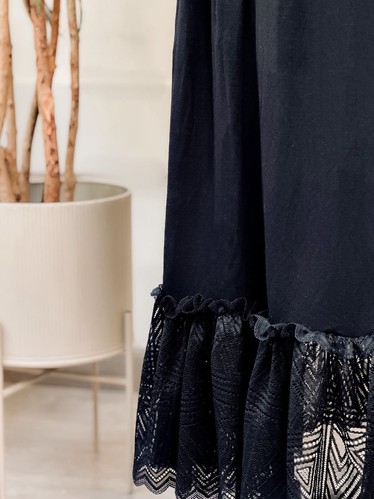 Extender lace skirt