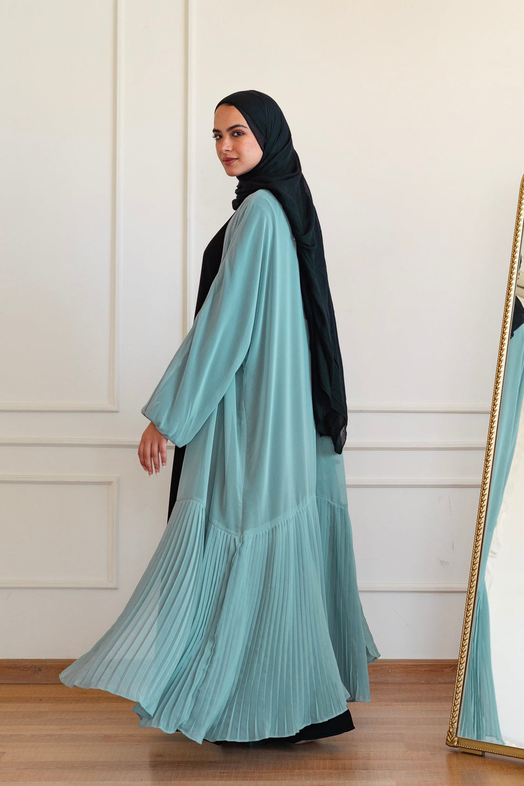 Pleated Hemline Kaftan 022 (Color)