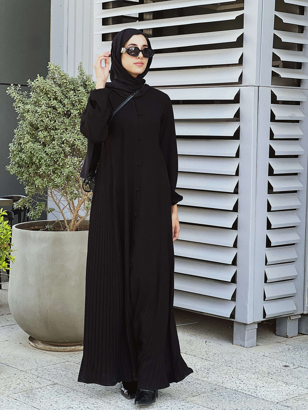 Pleat Cascade Abaya 027