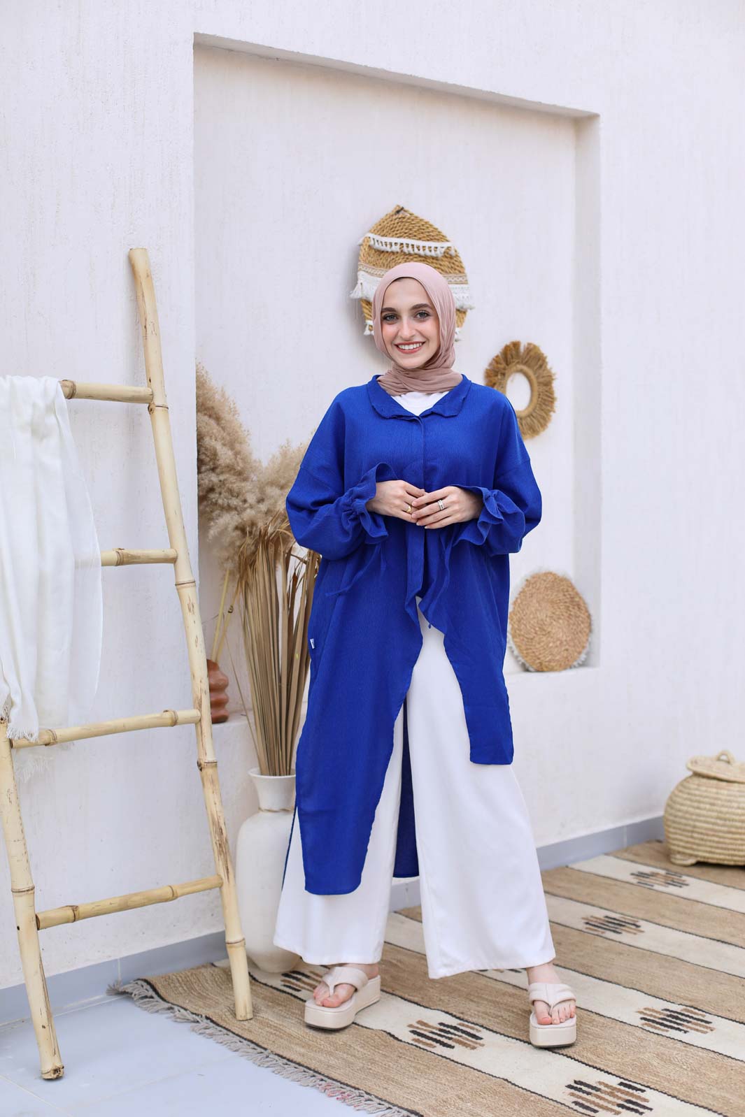 Miss Bold Wrinkled High-Low Blouse