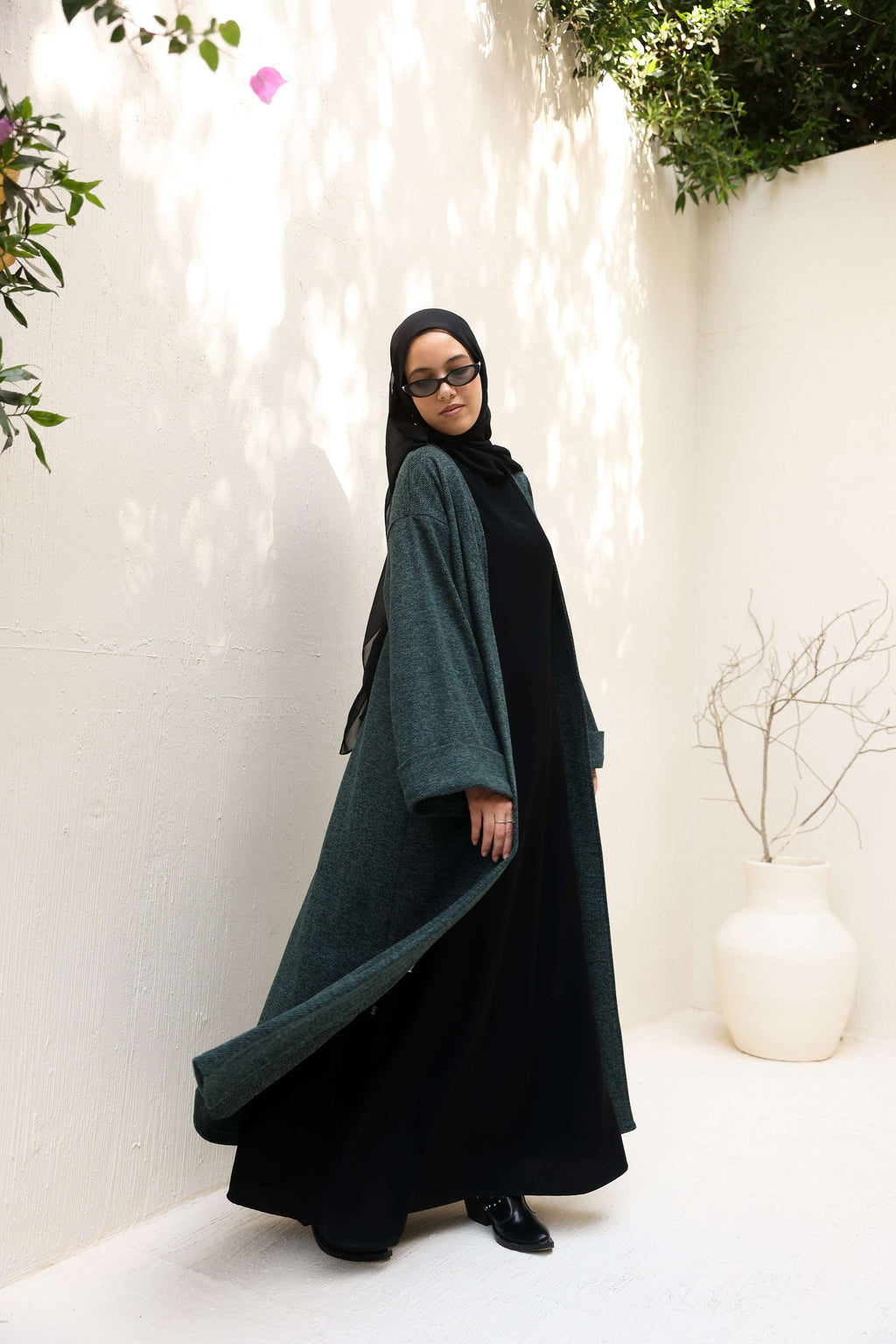 Classic Silhouette Cardigan 060