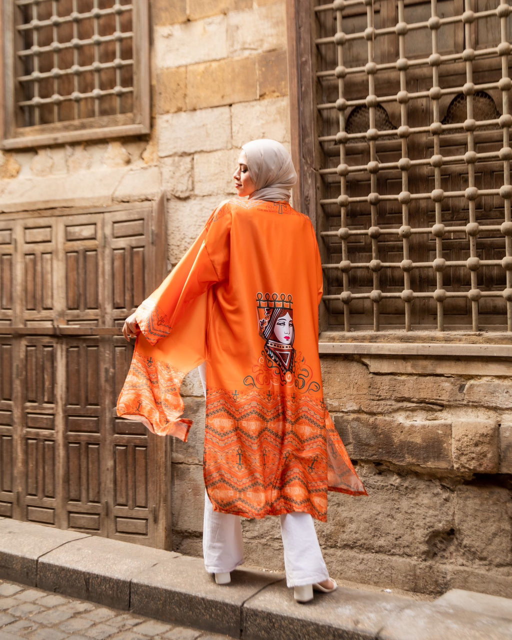 QUEEN OF HEART SATIN KIMONO