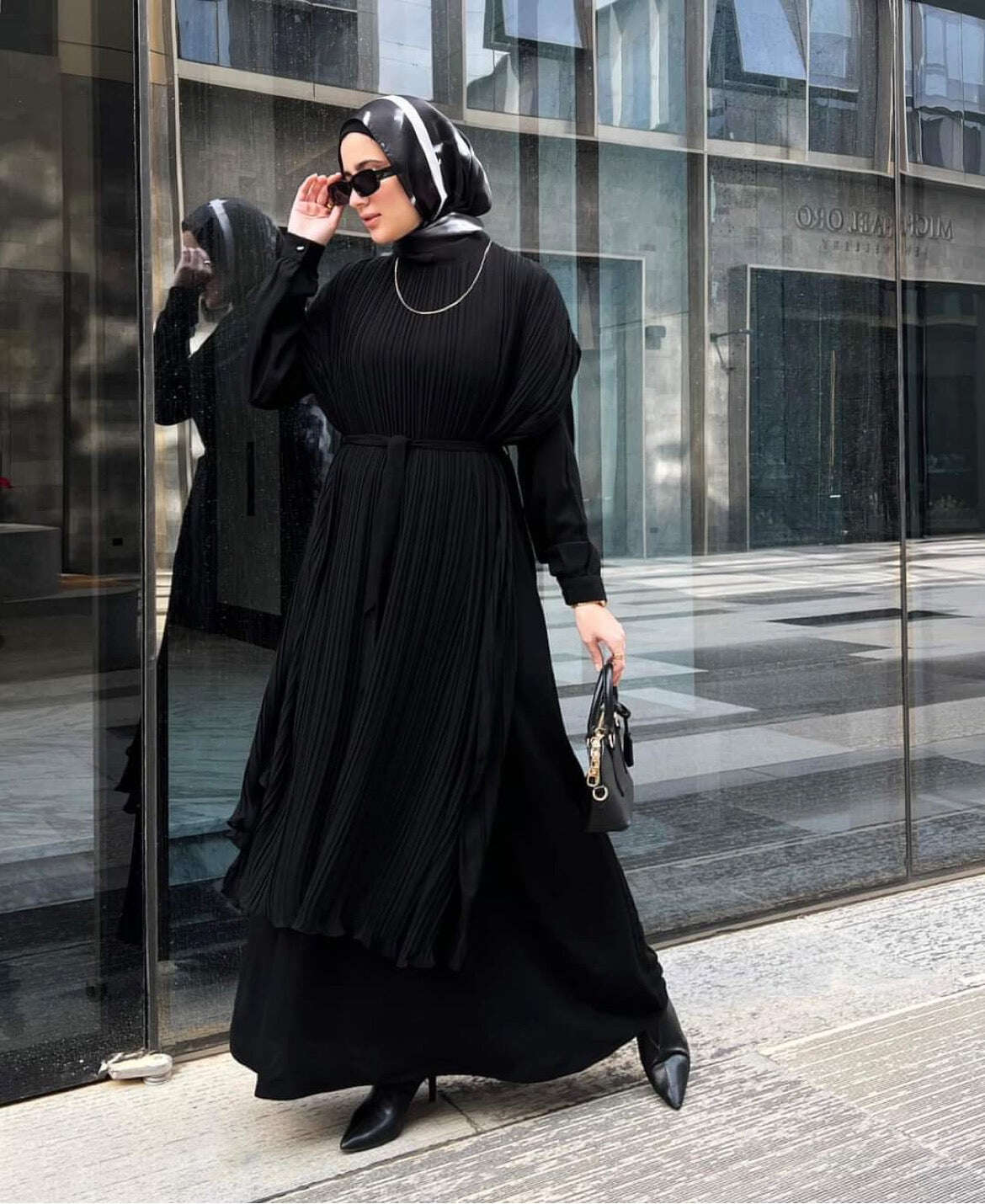 Night Blooming Abaya 010