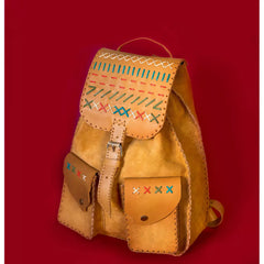 backpack with lines embroidered