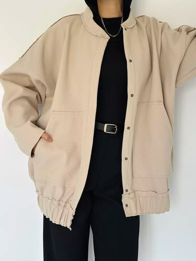 WOOLEN BOMBER IN BEIGE