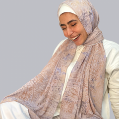 هُدُوءٌ صَاخِبٌ