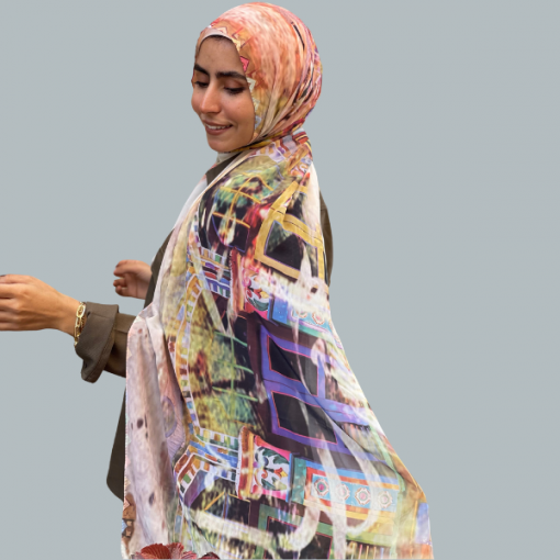 جَمِيلَةً أَنَّتِي
